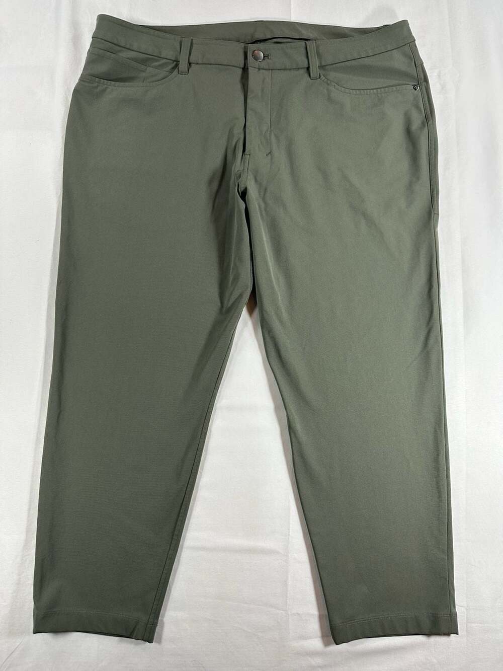 Lululemon ABC Classic-Fit 5-Pocket Pant in Olive Green, Size 38